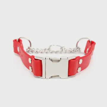 Martingale buckle